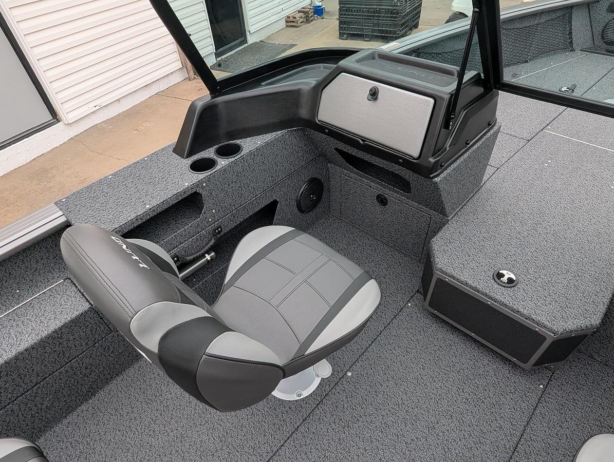 2027 Lund 2075 Impact XS Sport
