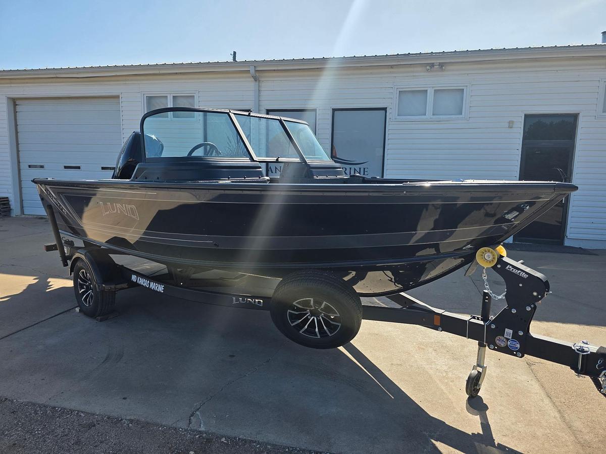 2027 Lund 1875 Impact XS Sport