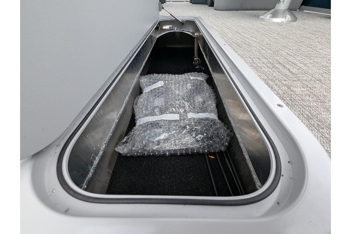 2026 Avalon 2185 LSZ Quad Lounger Shift