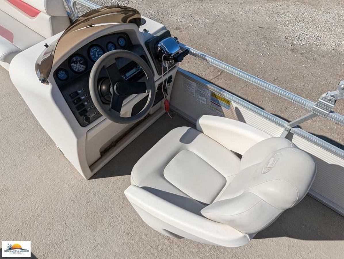 Used 2007 Princecraft Vision 23 Tritoon