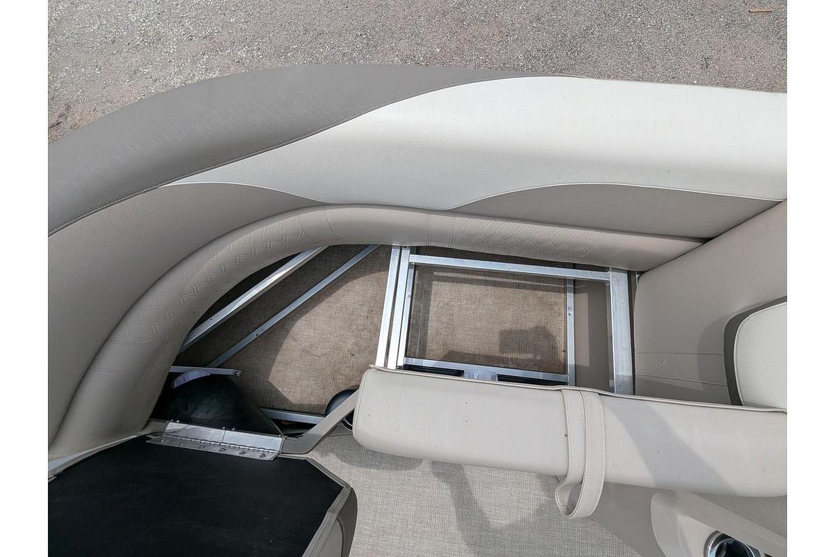 Used 2022 Avalon 2285 LSZ Cruise Rear Bench