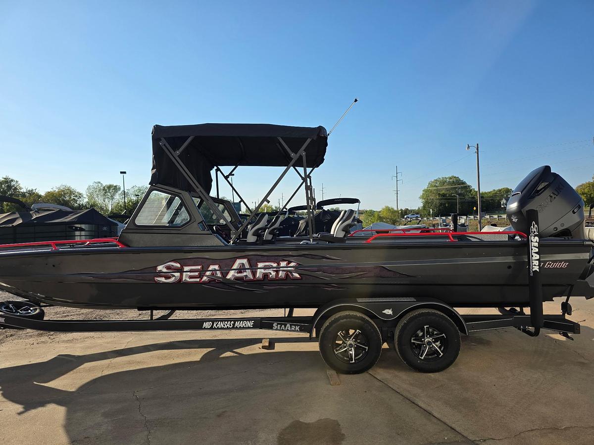 2027 SeaArk Proguide
