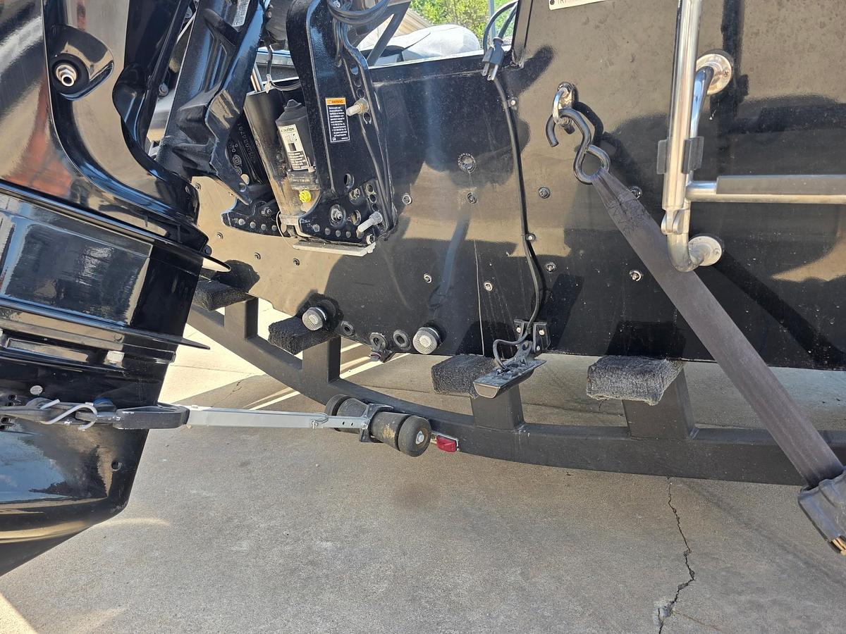 Used 2015 Triton 178 DV