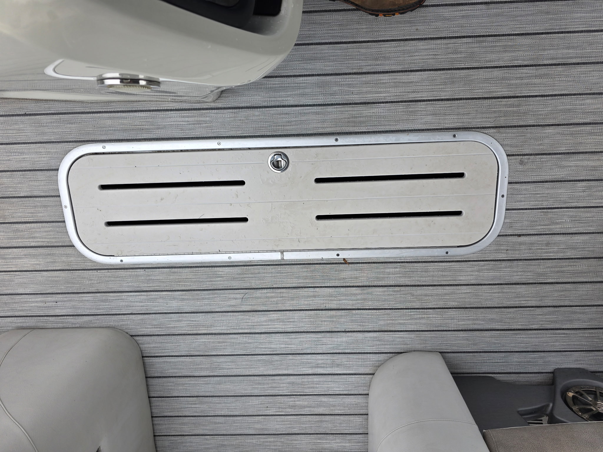 Used 2019 Avalon 2385 Catalina Rear Fish