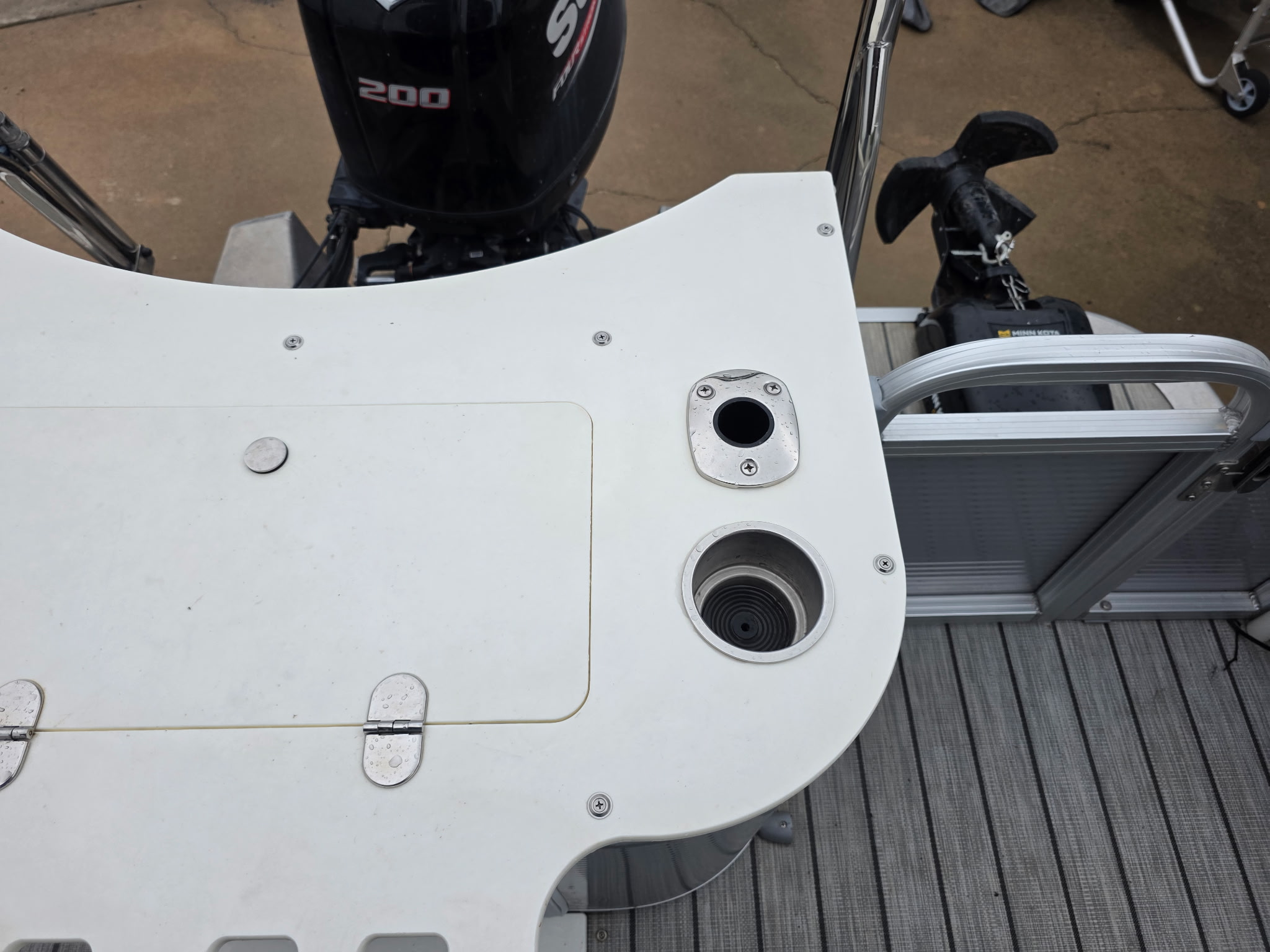 Used 2019 Avalon 2385 Catalina Rear Fish