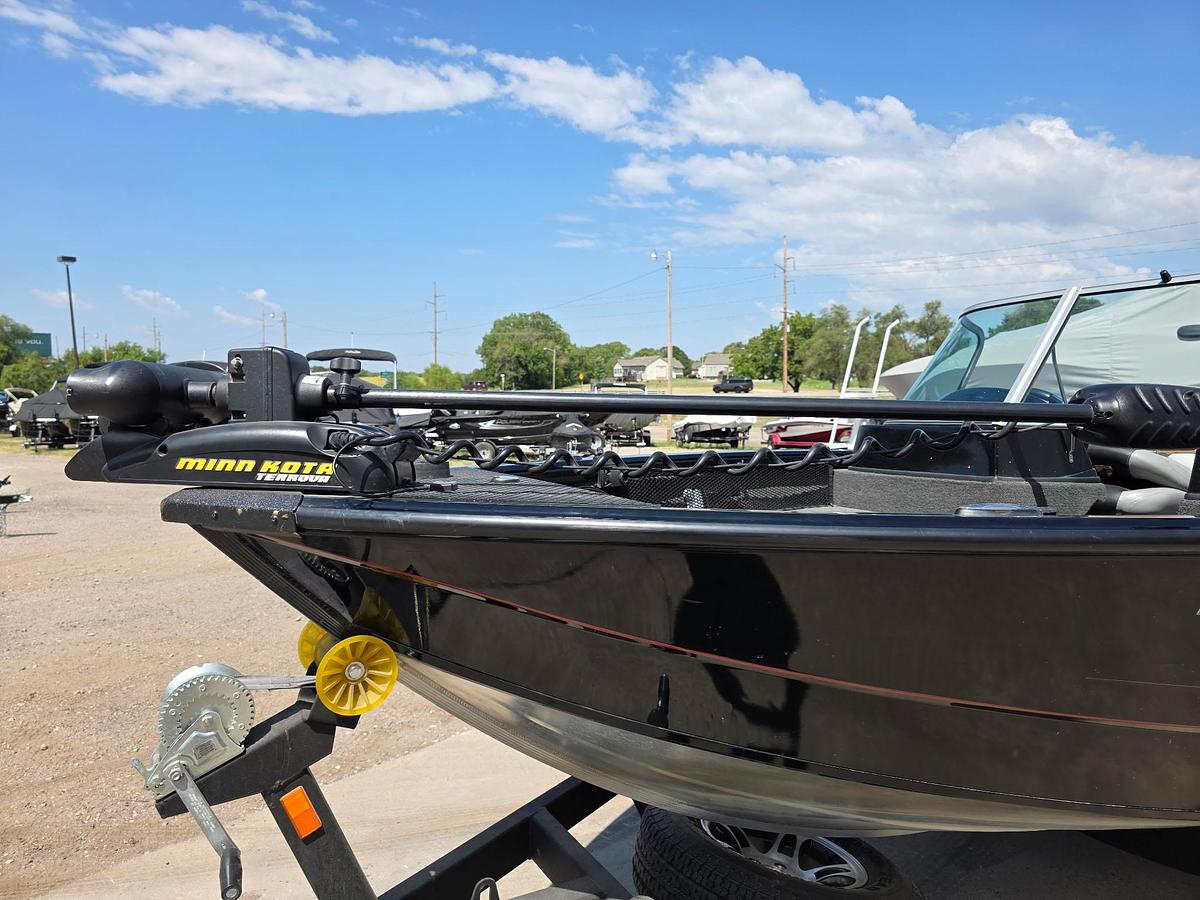 Used 2015 Triton 178 DV