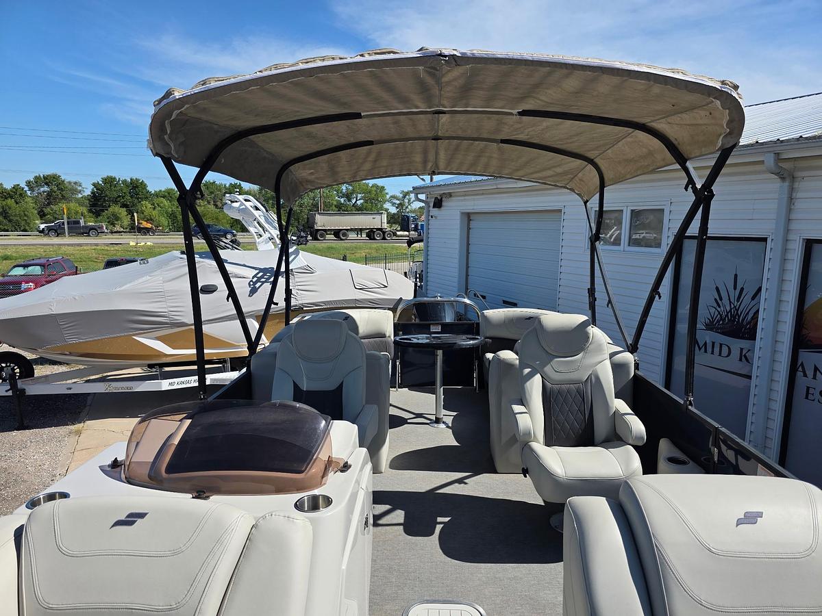 Used 2021 Starcraft SLS 3 Tritoon