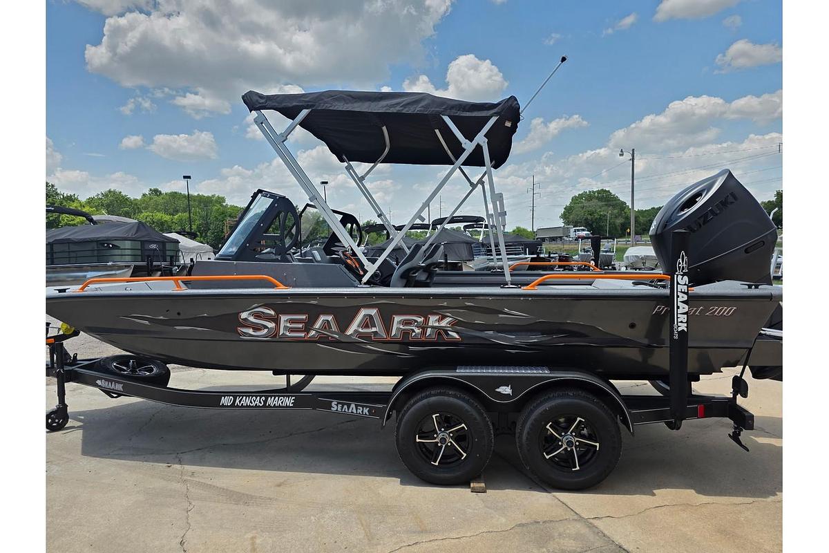 2027 SeaArk Procat 200