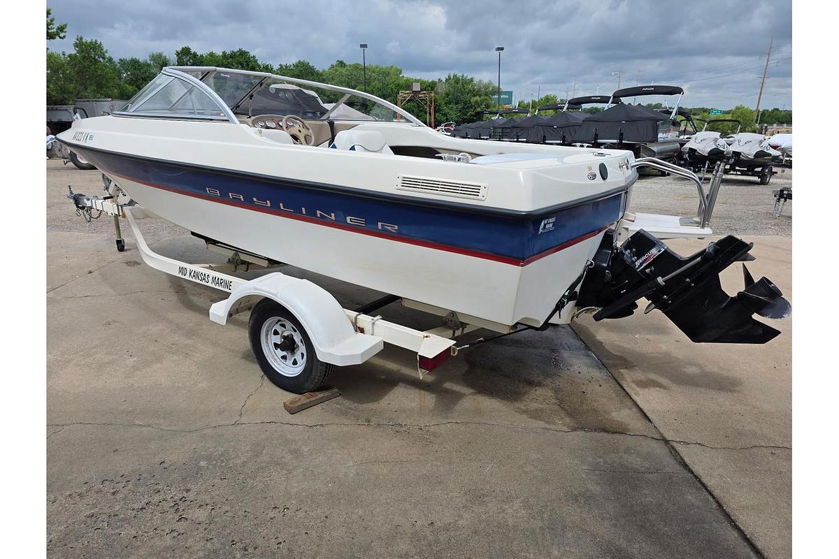 Used 2004 Bayliner 195 Capri
