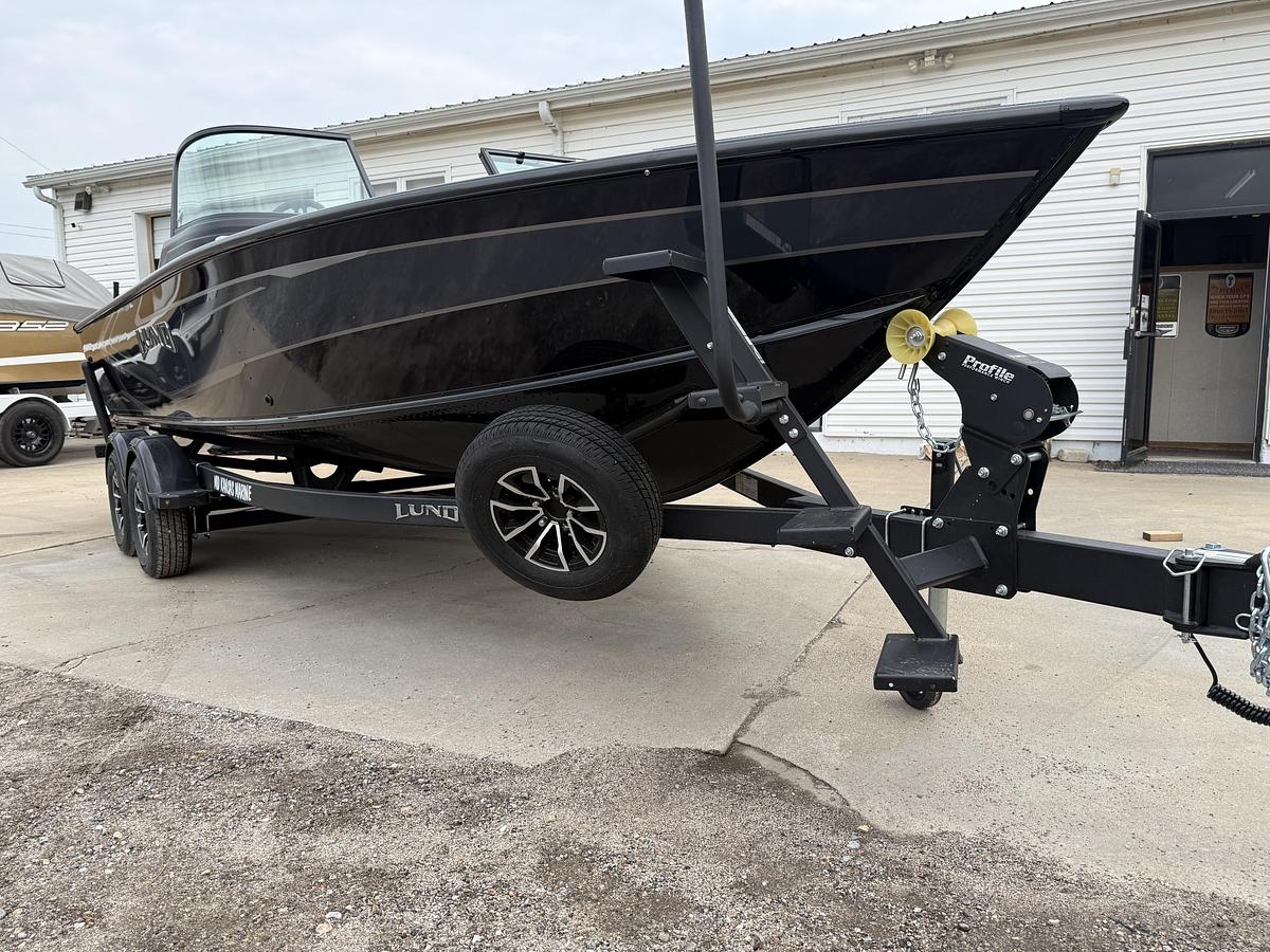 2027 Lund 2075 Impact XS Sport