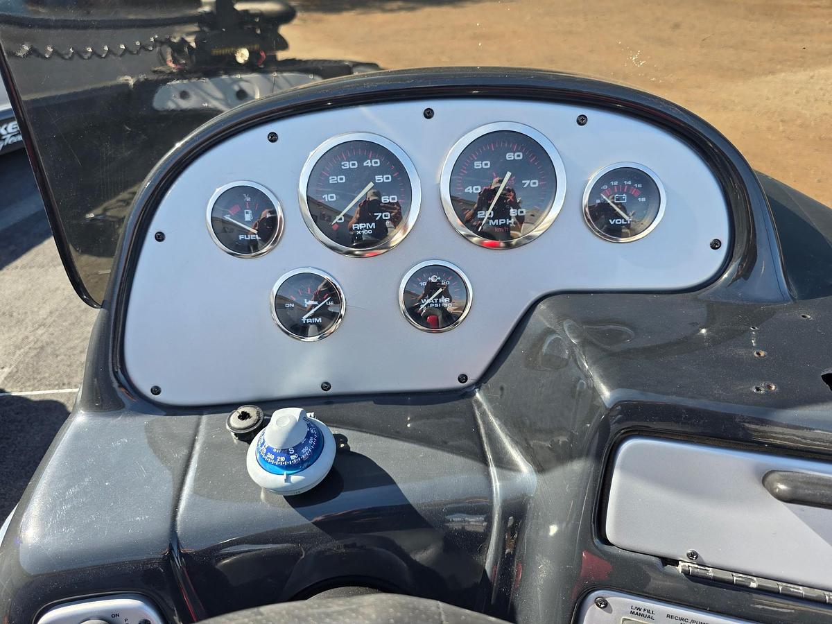 Used 2007 Tracker Tundra 18