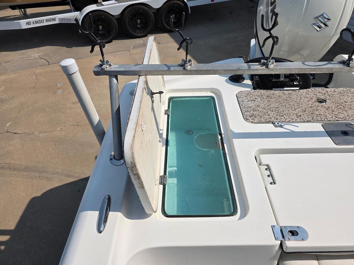 Used 2019 Epic Boats 22 Bay