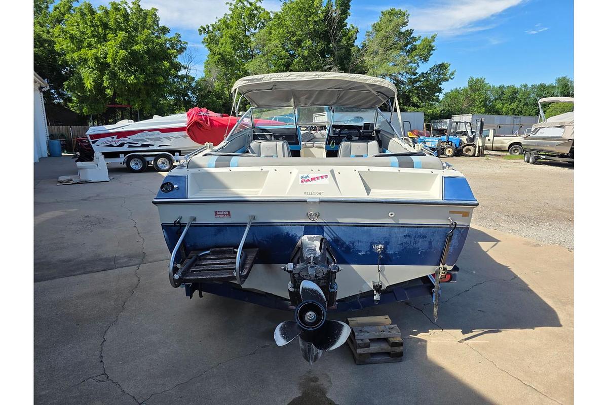 Used 1987 Wellcraft 180 Classic