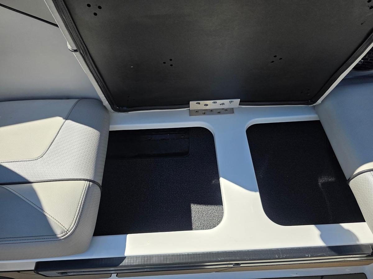 Used 2022 Centurion RI 230