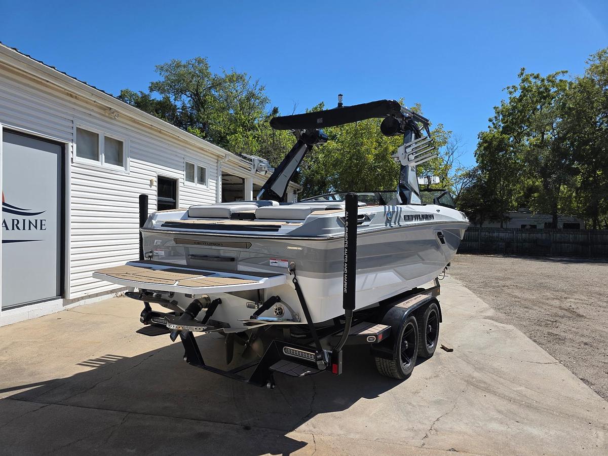Used 2022 Centurion RI 230
