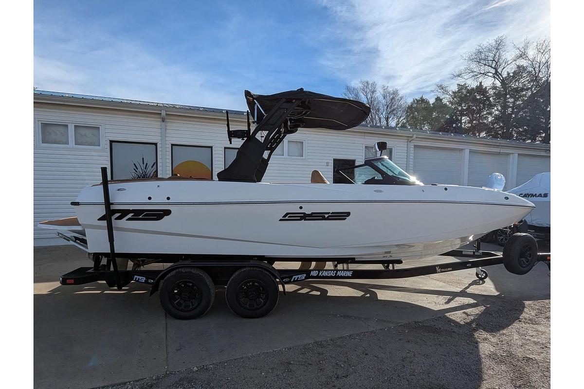 Used 2026 MB Sports B52 23 Classic