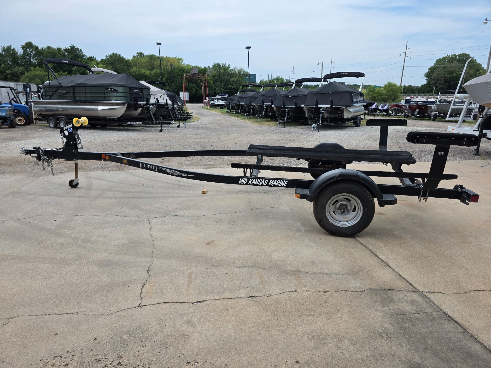 Used 2013 Shoreland'r Single axle