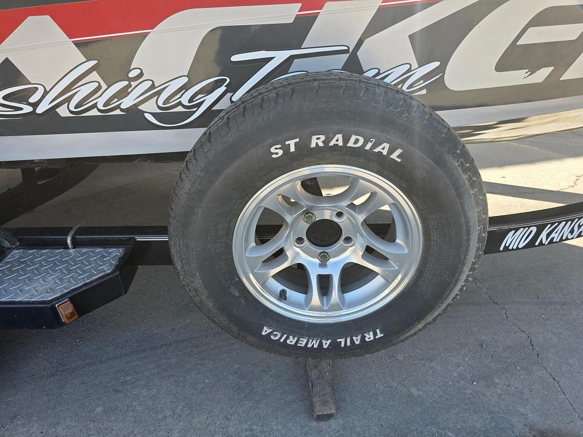 Used 2007 Tracker Tundra 18