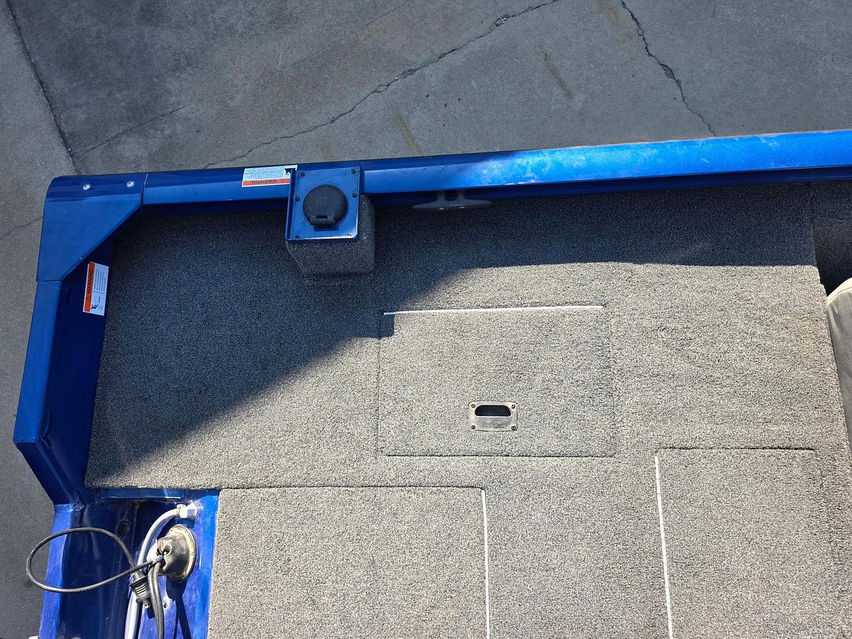 Used 2014 Lowe Stinger 175