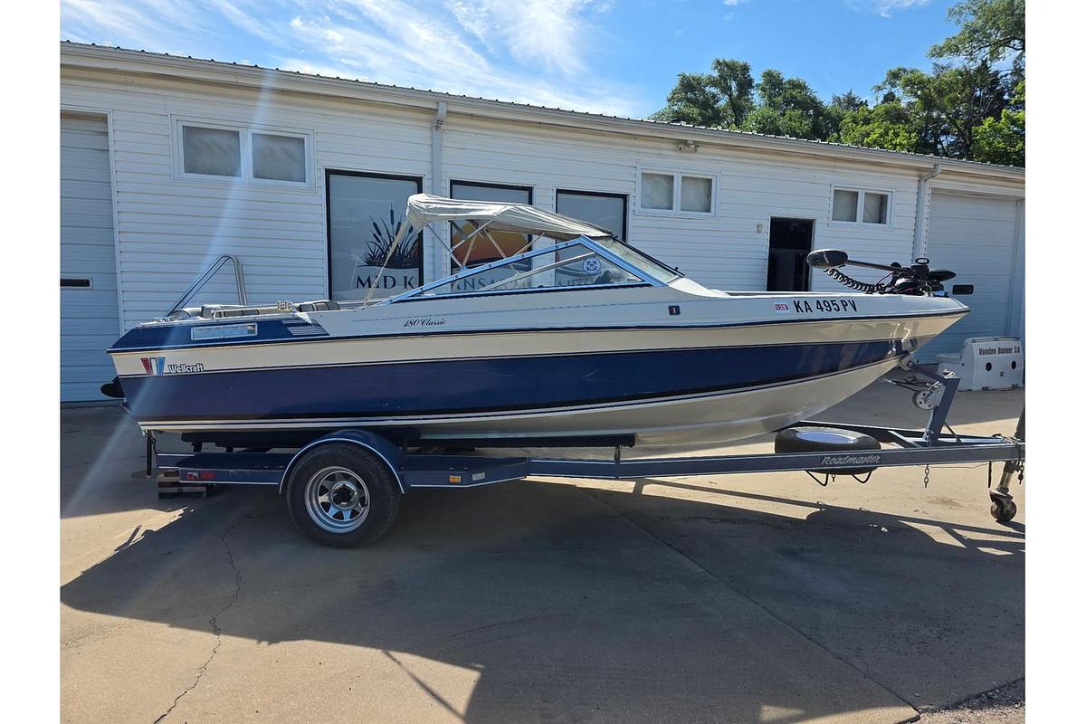 Used 1987 Wellcraft 180 Classic