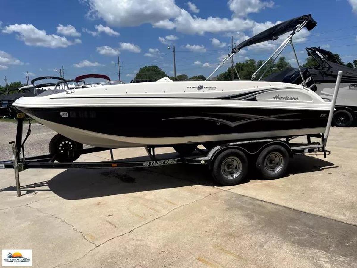 Used 2010 Hurricane Sundeck Sport 188 OB