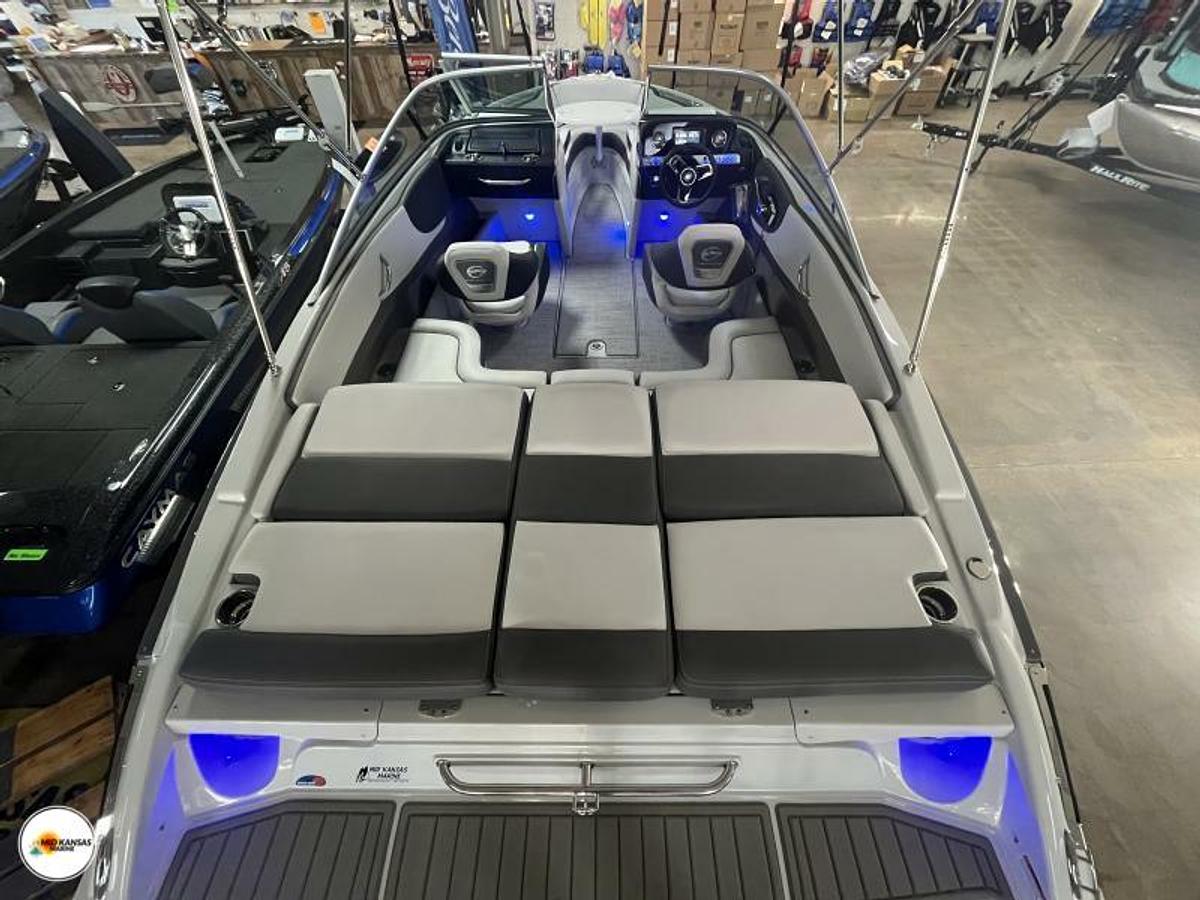 2024 Crownline 220 SS BELOW DEALER INVOICE