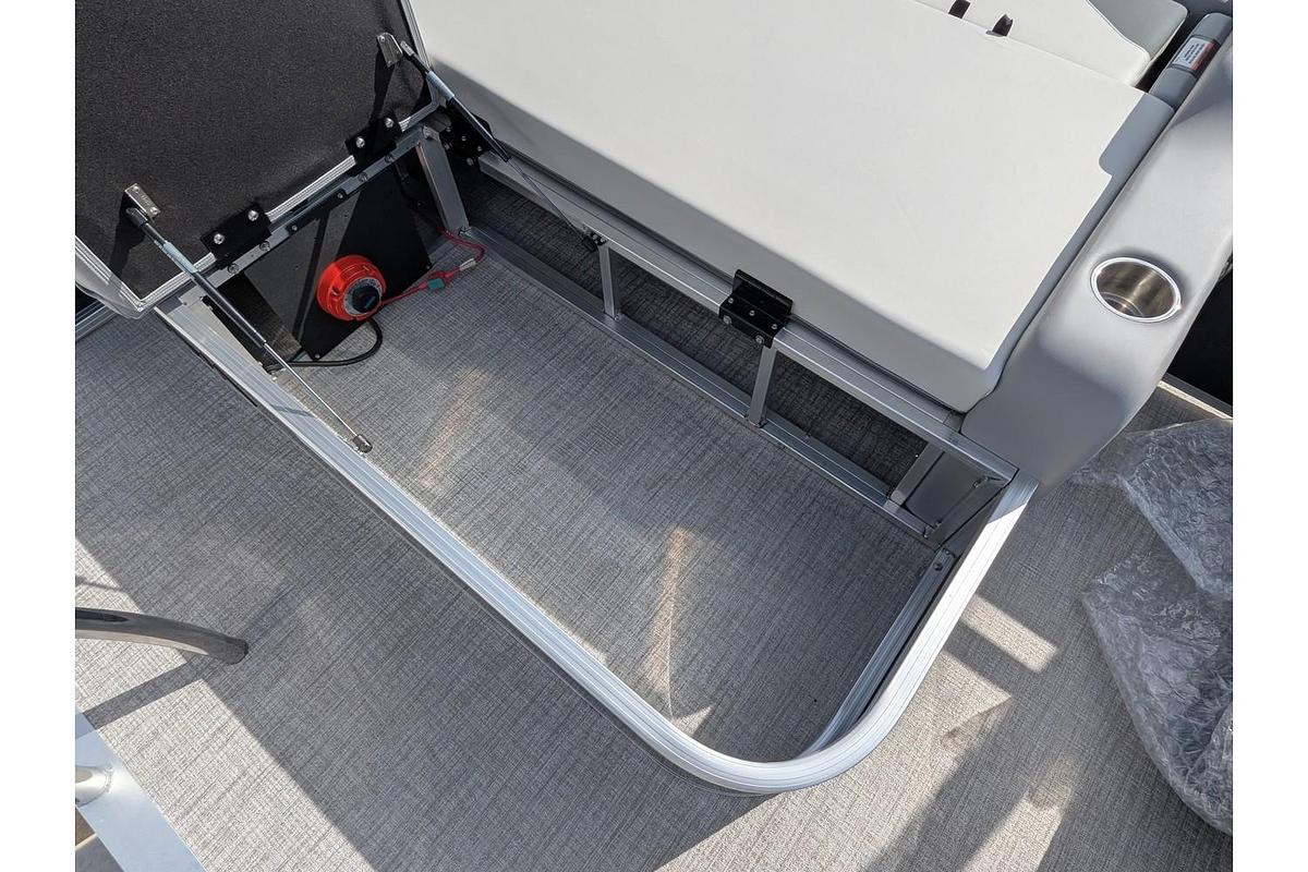2026 Avalon 2385 Venture 85 Versatile Rear Bench