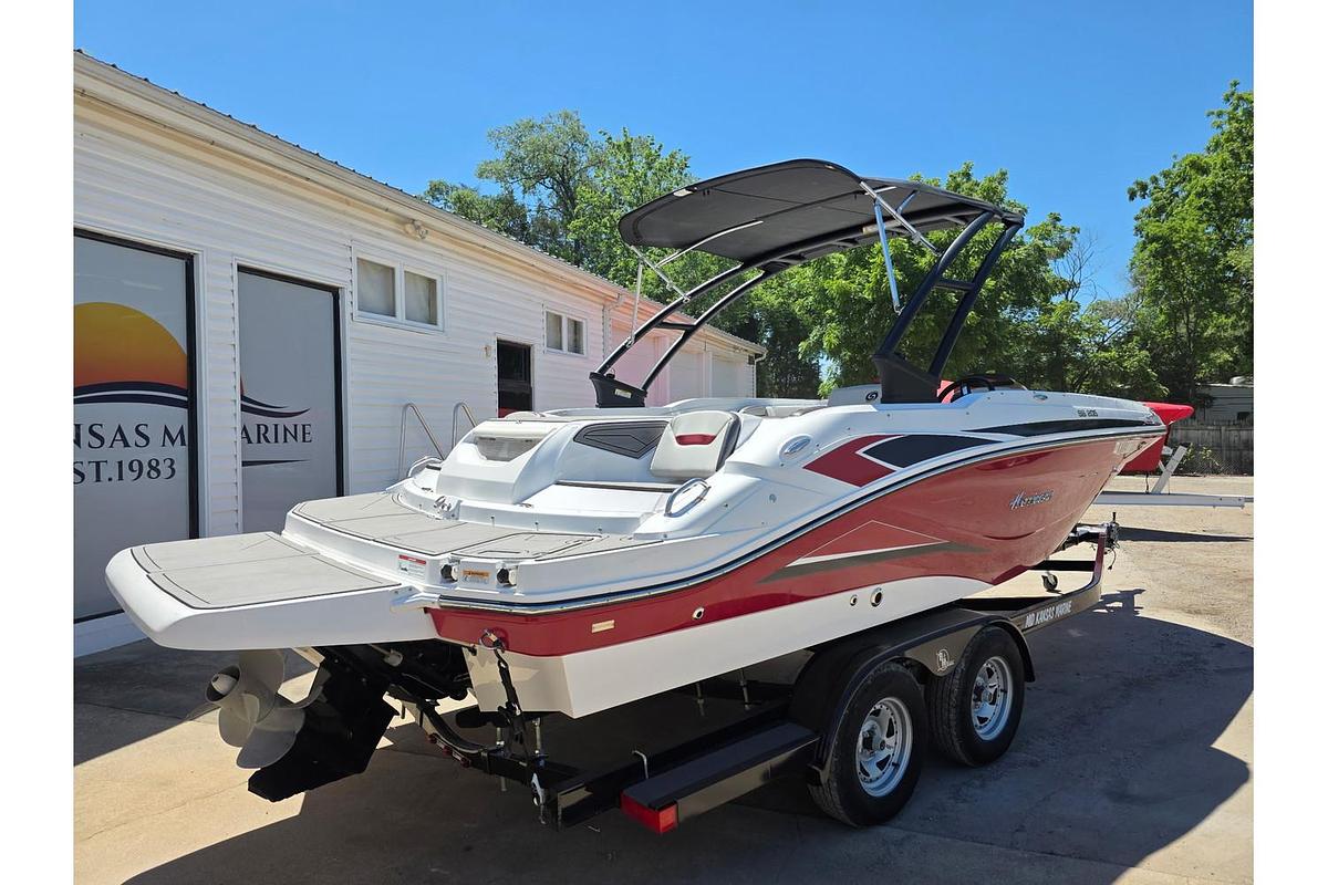 Used 2023 Hurricane SS 205