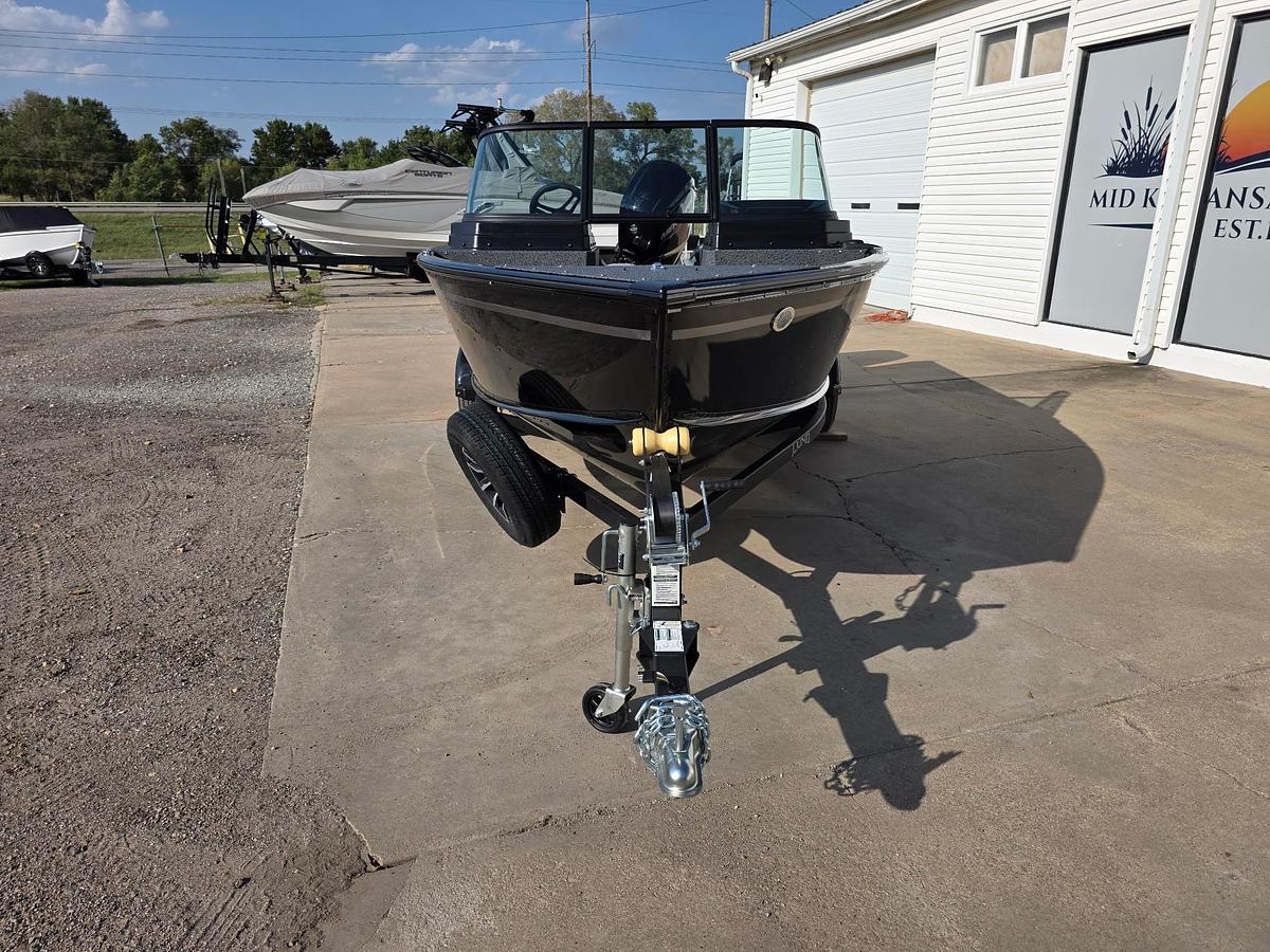 2027 Lund 1700 Adventure Sport