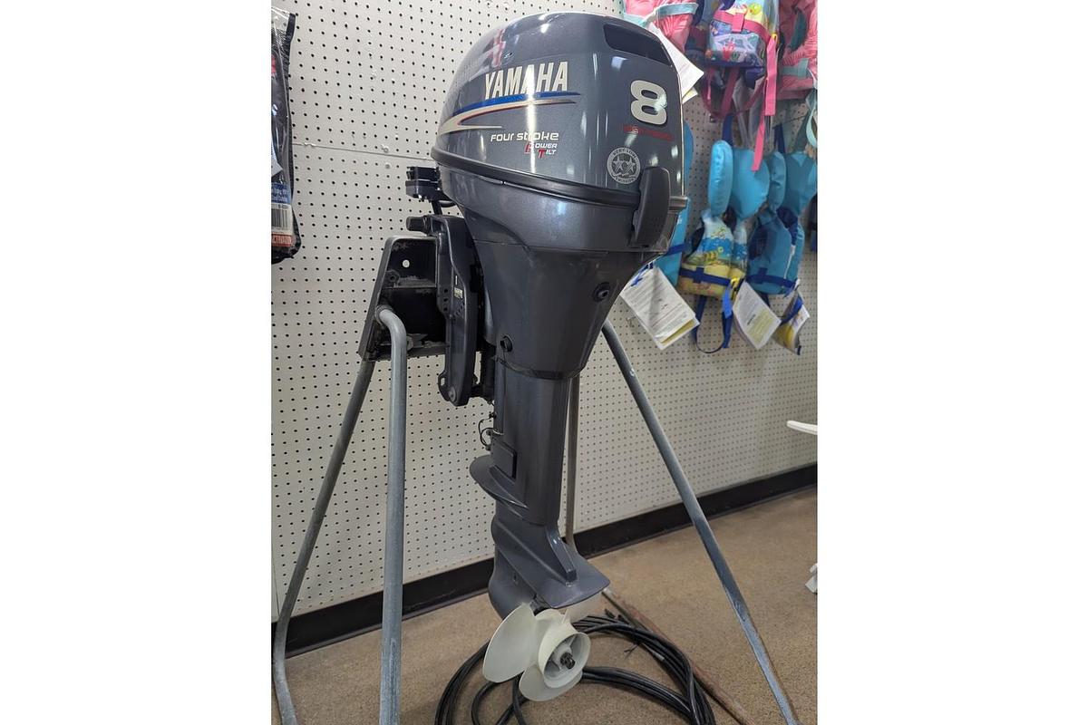 Used 2004 Yamaha T8PLRC