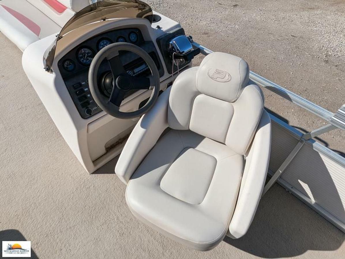 Used 2007 Princecraft Vision 23 Tritoon