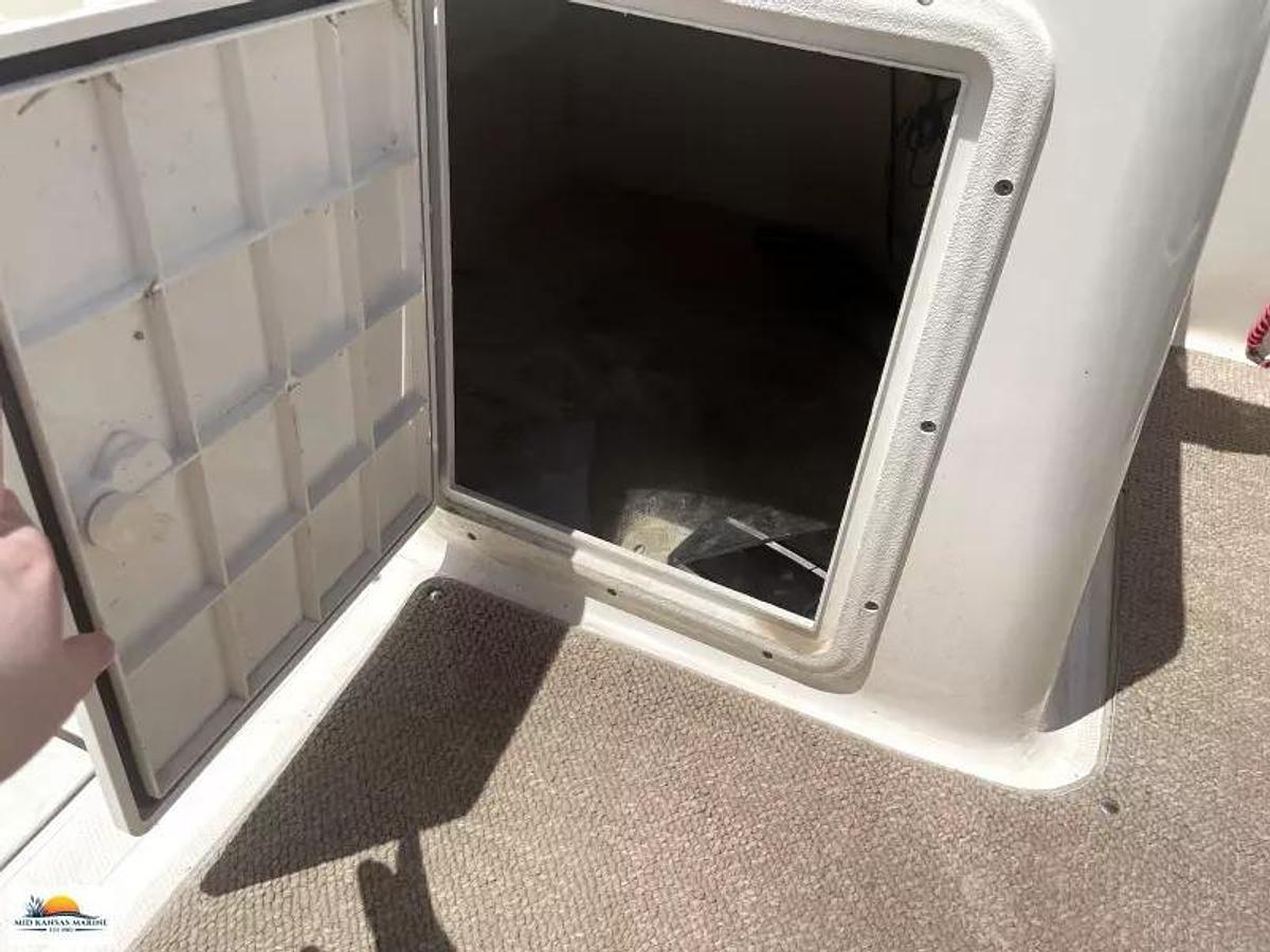 Used 2010 Hurricane Sundeck Sport 188 OB