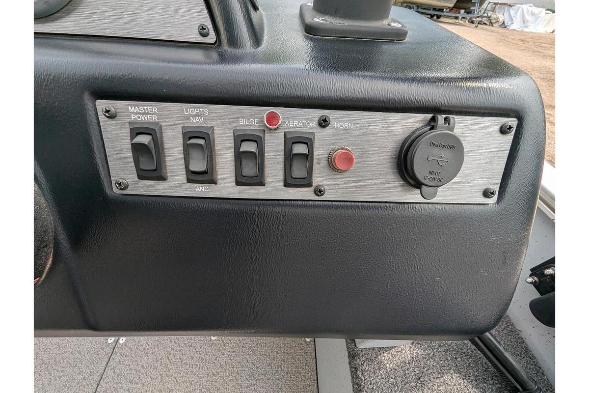 Used 2025 Lund 1400 Fury