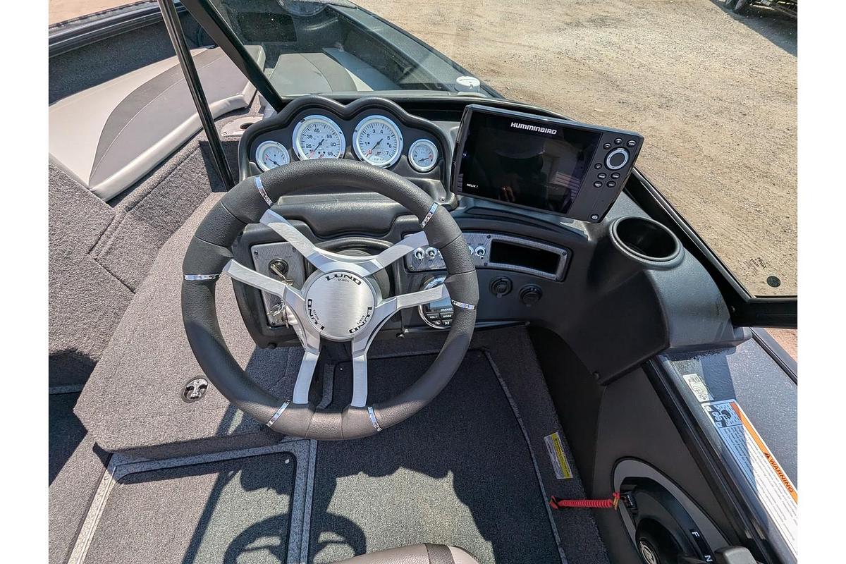 Used 2022 Lund 1875 Crossover