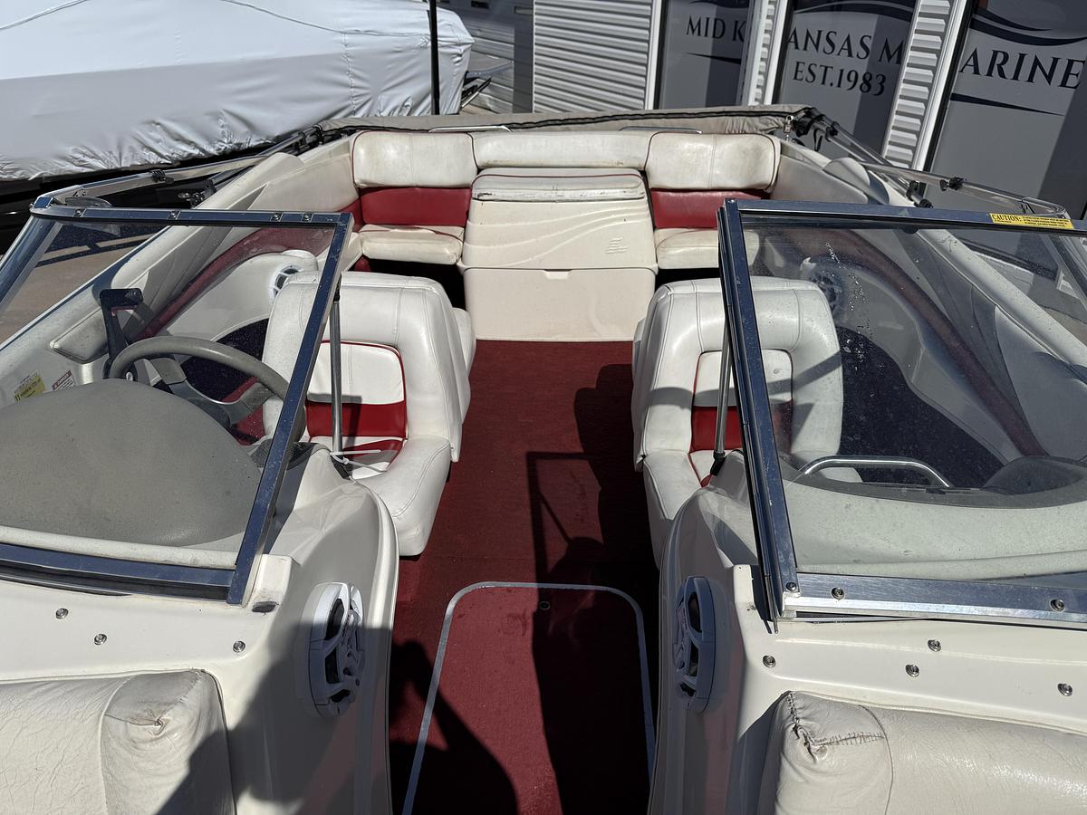 Used 1998 Larson SEi 206