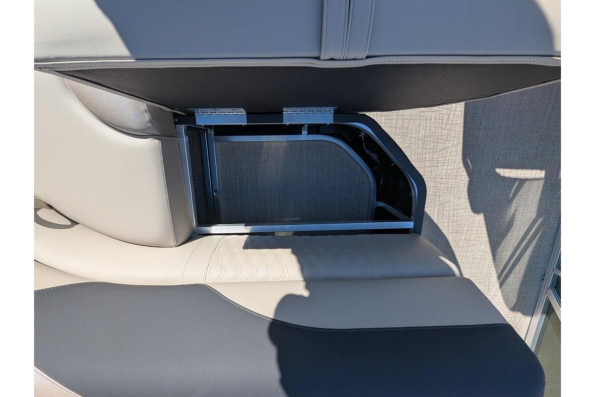 2026 Avalon 2385 LSZ Rear Fish