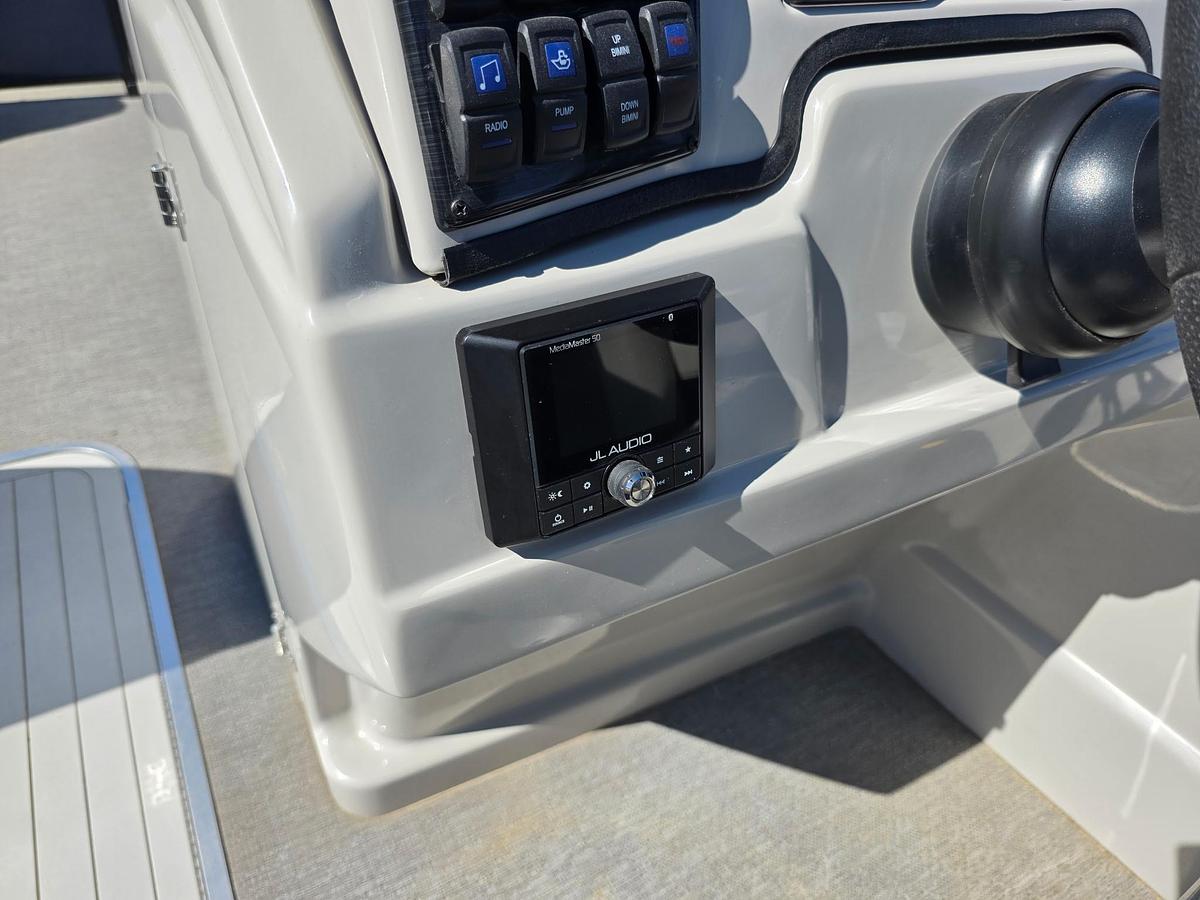 Used 2021 Starcraft SLS 3 Tritoon