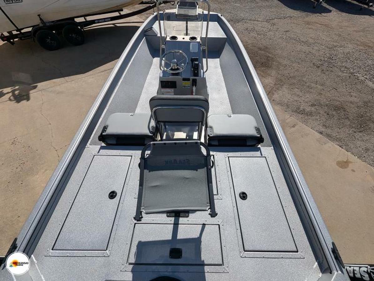 2025 SeaArk Phantom 24XV CC
