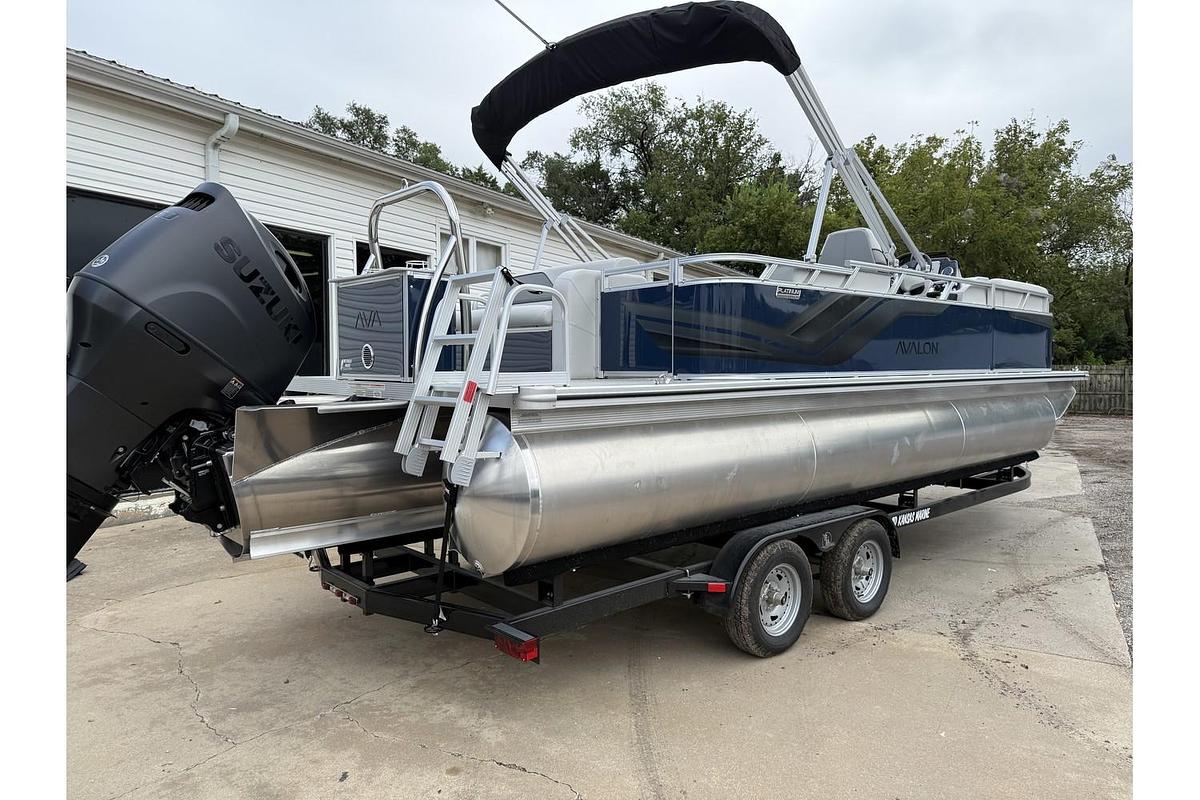 2026 Avalon 2385 Venture 85 Cruise Rear Bench