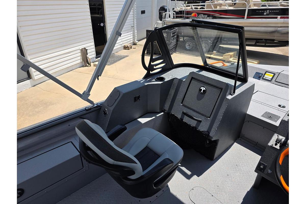2027 SeaArk Procat 200