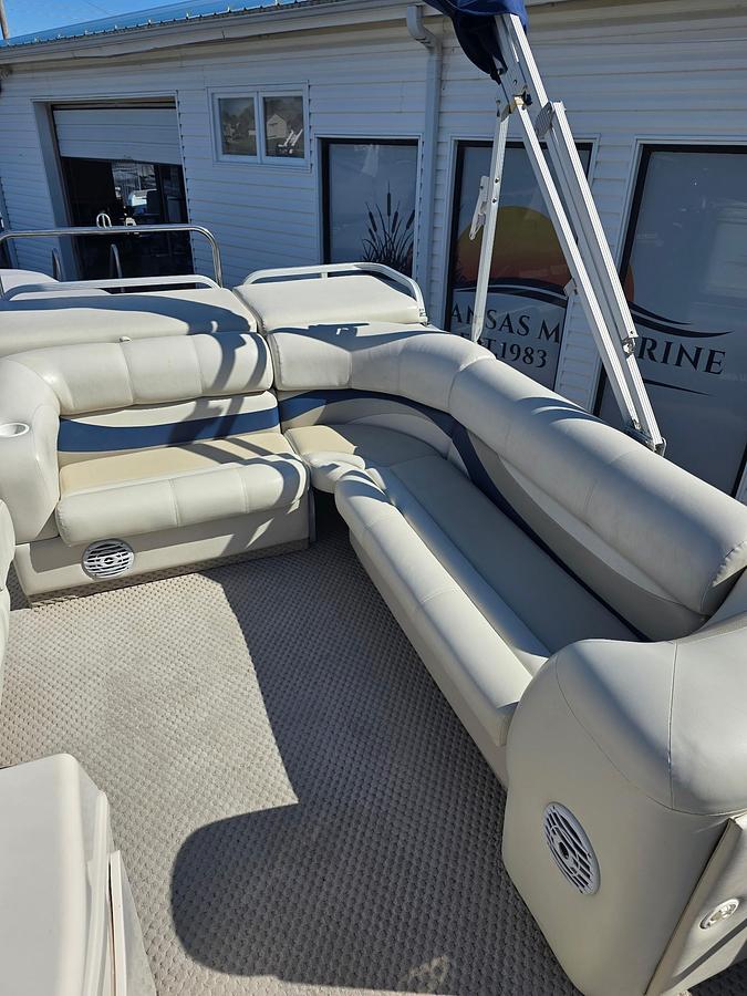 Used 2007 Crest LE 2270