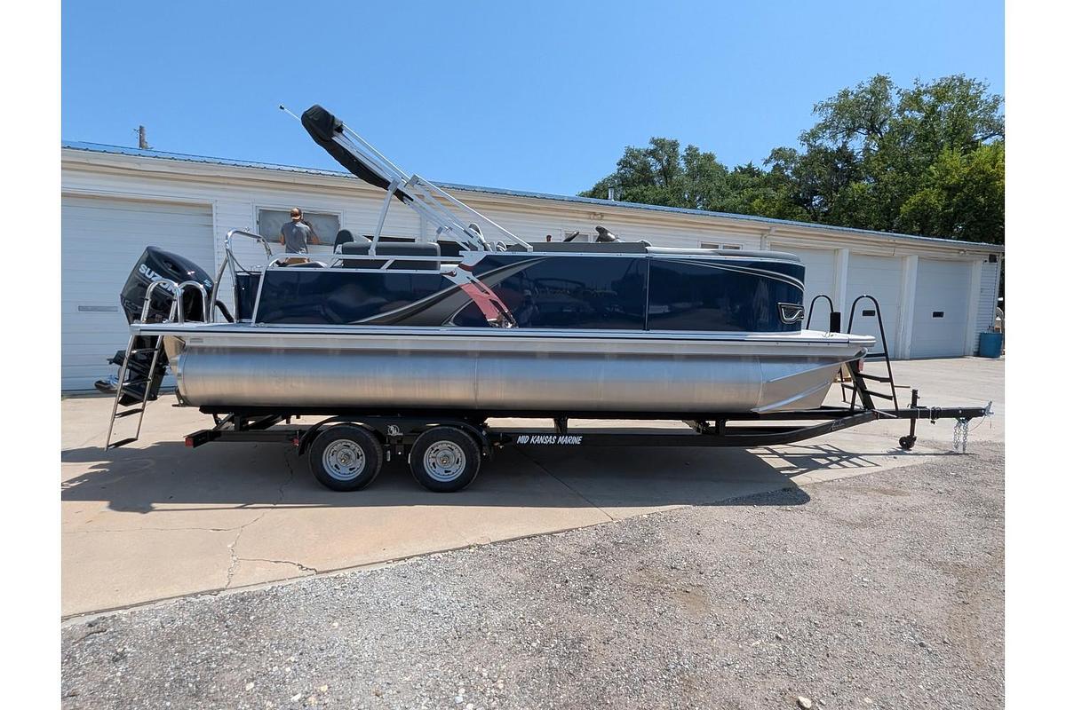 2026 Avalon 2185 LSZ Quad Lounger Shift