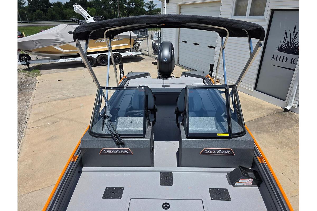 2027 SeaArk Procat 200