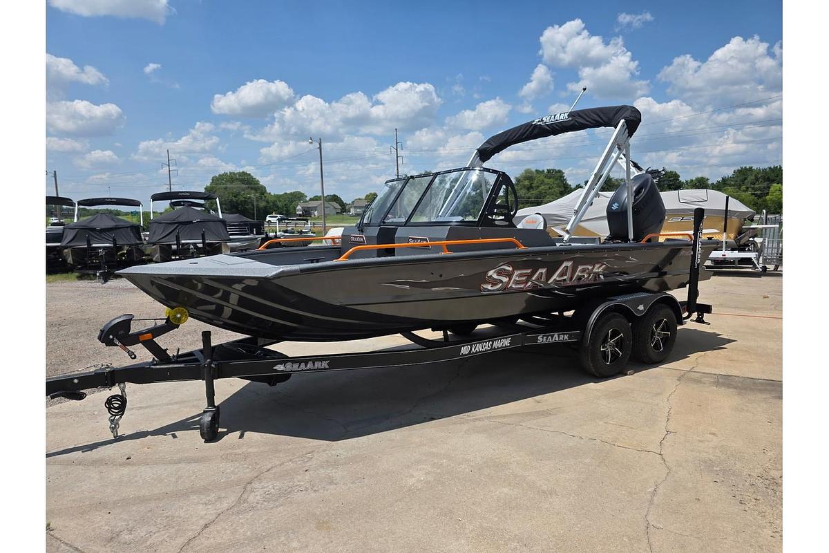 2027 SeaArk Procat 200