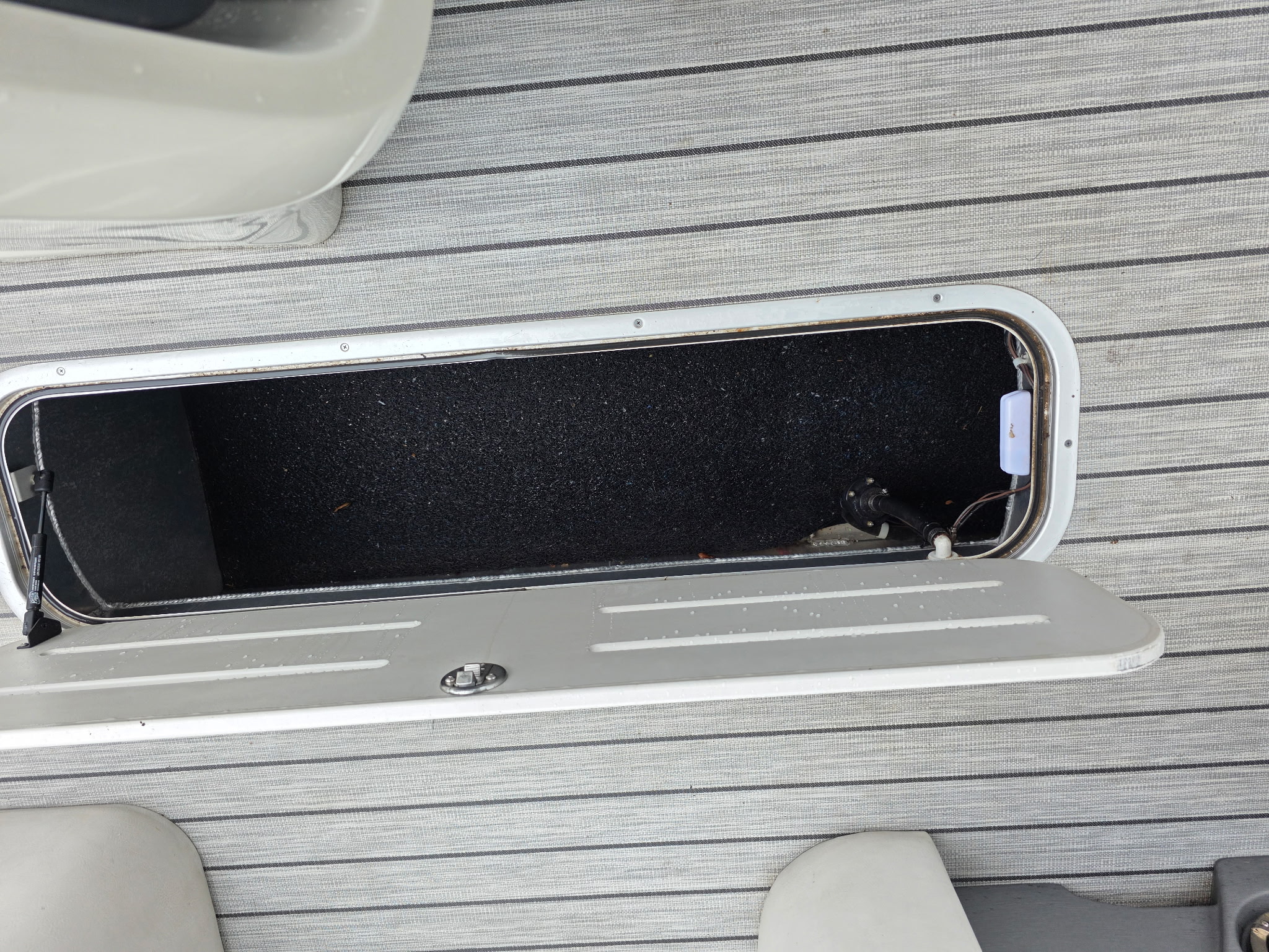 Used 2019 Avalon 2385 Catalina Rear Fish