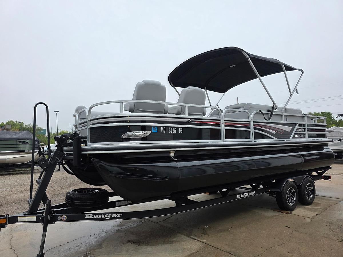 Used 2023 Ranger RP 223 FC Tritoon