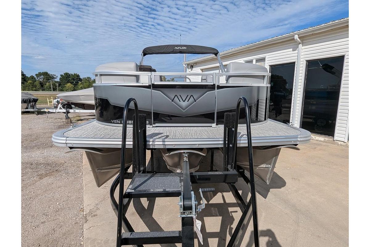 2026 Avalon 2385 Venture 85 Versatile Rear Bench