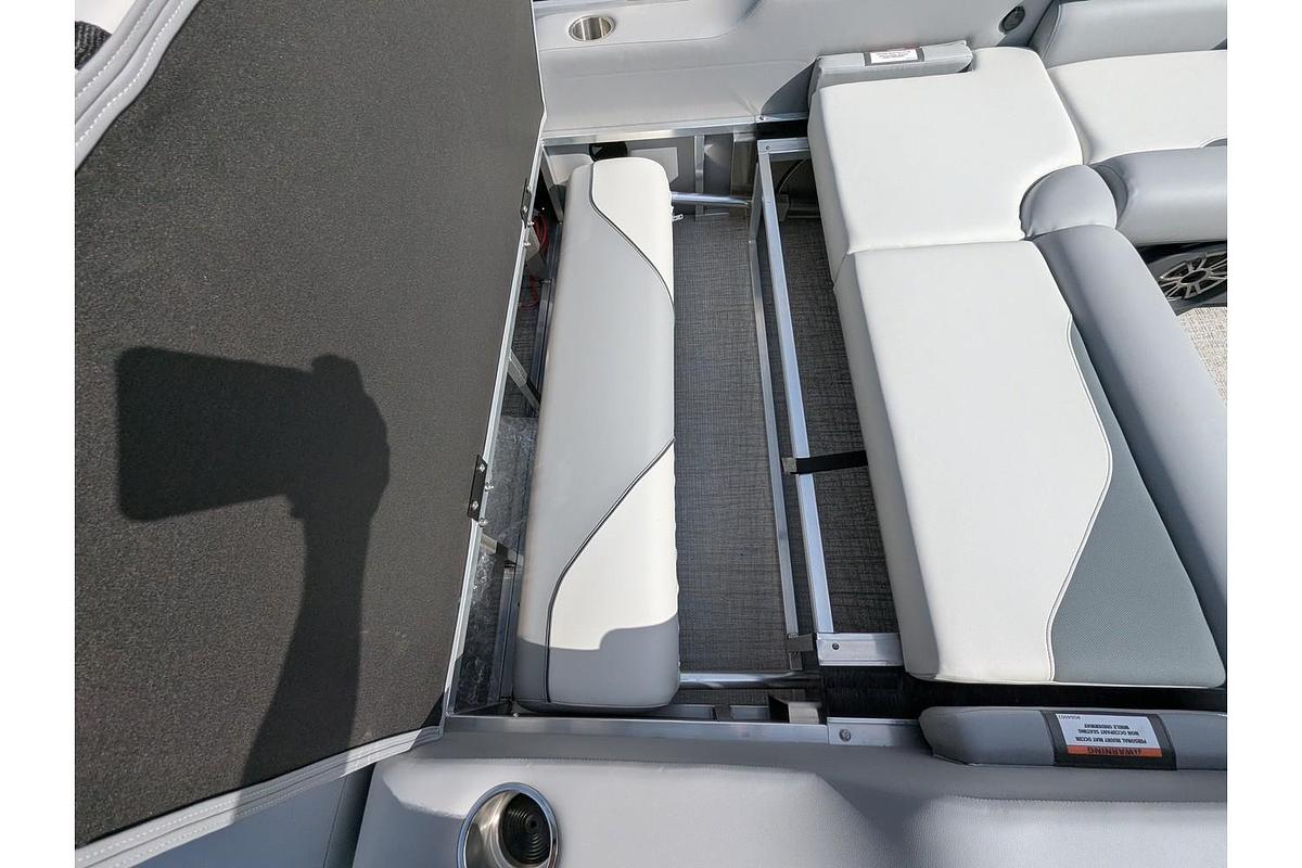 2026 Avalon 2385 Venture 85 Versatile Rear Bench