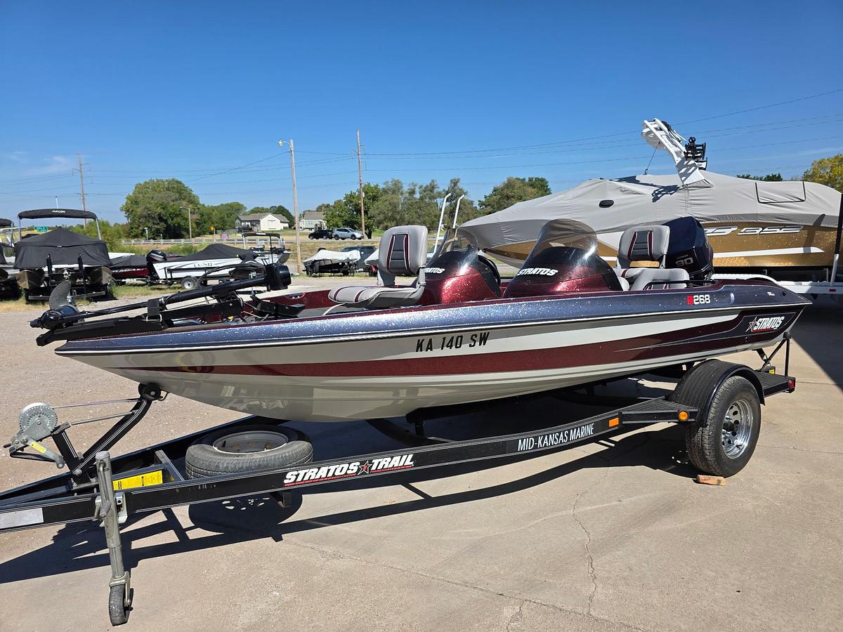 Used 1996 Stratos 268 DC