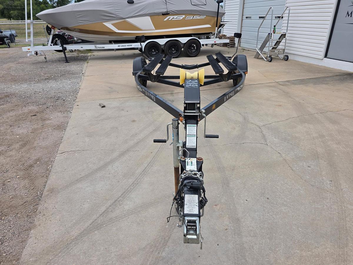 Used 2013 Shoreland'r Single axle
